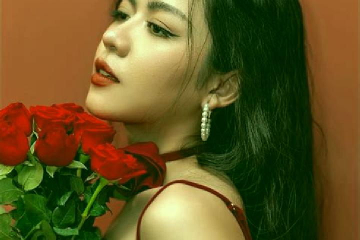 Rose, 26 — Escort in Anhai, China