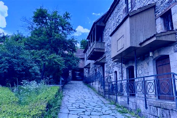 Rose, 26 — Escort in Dilijan, Armenia