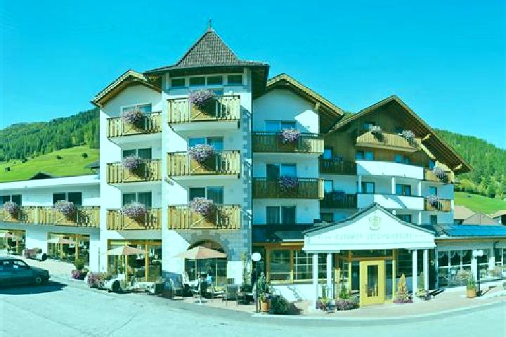 Rose, 26 — Escort in Fendels, Austria