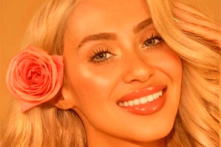 Rose, 26 — Escort in Jewell, United States