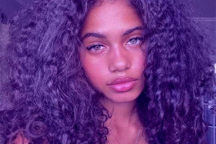 Rose, 27, a black blue-eyed ebony companion based in Dongda. Offering Massage, Fetish, Erotic Massage. Available for incall and outcall, overnight bookings a...