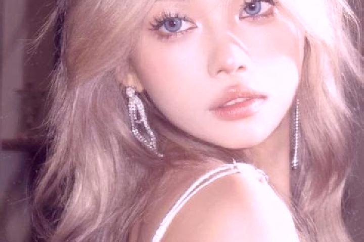 Rose, 27, a blonde blue-eyed asian companion based in Grabo. Offering CIM, A-Level, Deep French Kissing, GFE, Roleplay. Available for incall and outcall, ove...
