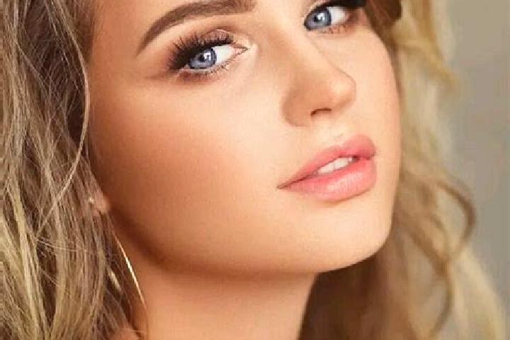 Rose, 27, a dark blonde blue-eyed ebony companion based in UEskuedar. Offering OWO, A-Level, CIM, Party Girl. Available for incall and outcall, overnight boo...