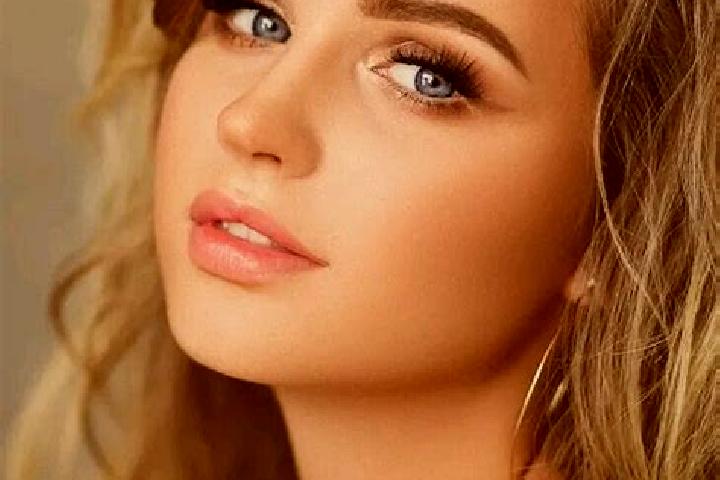 Rose, 27, a dark blonde blue-eyed slavic companion based in Nulti. Offering Travel Companion, Deep French Kissing, Party Girl. Available for incall and outca...