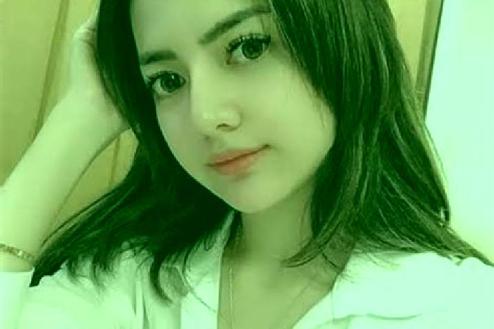 Rose, 27 — Escort in Basiong, Indonesia