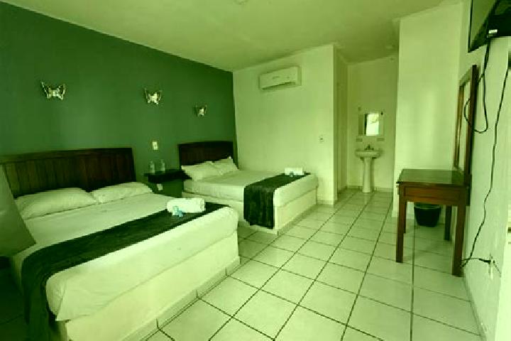 Rose, 27 — Escort in Cocos, Brazil