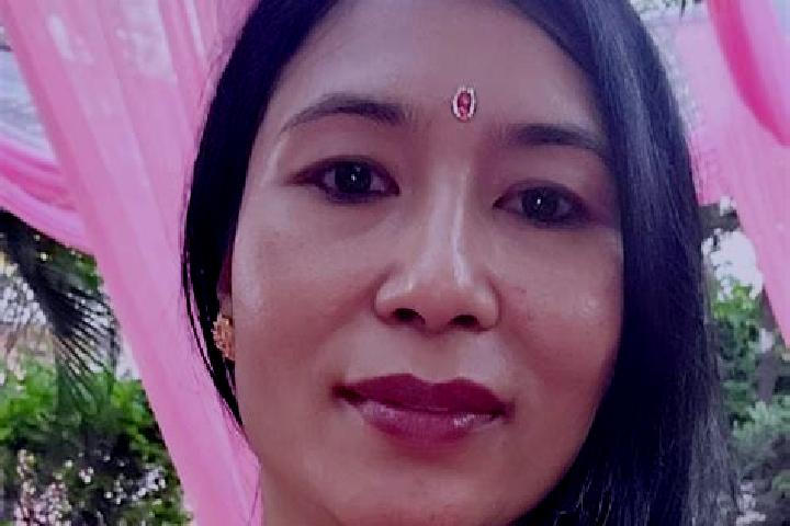 Rose, 27 — Escort in Kalimati, Indonesia
