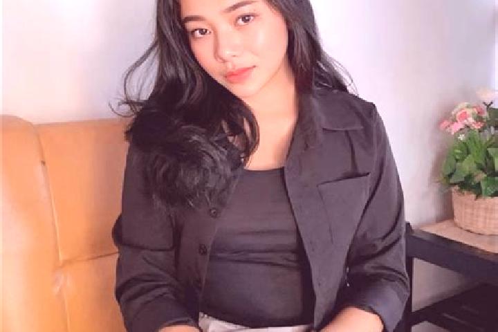 Rose, 27 — Escort in Loakulu, Indonesia