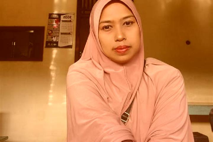 Rose, 27 — Escort in Ngebruk, Indonesia