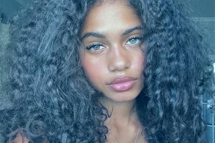 Rose, 28, a black grey-eyed ebony companion based in Potrero Segundo. Offering Erotic Massage, Dinner Date, A-Level. Available for incall and outcall, day an...