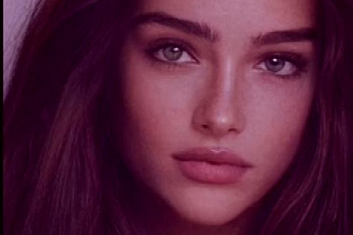 Rose, 28, a chestnut grey-eyed caucasian companion based in Maria Schmolln. Offering Party Girl, BDSM. Available for incall and outcall, day and evening dates.