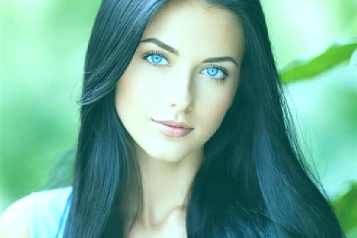 Rose, 28, a red blue-eyed mediterranean companion based in Capriglia. Offering Tantra, A-Level. Available for incall and outcall, day and evening dates.