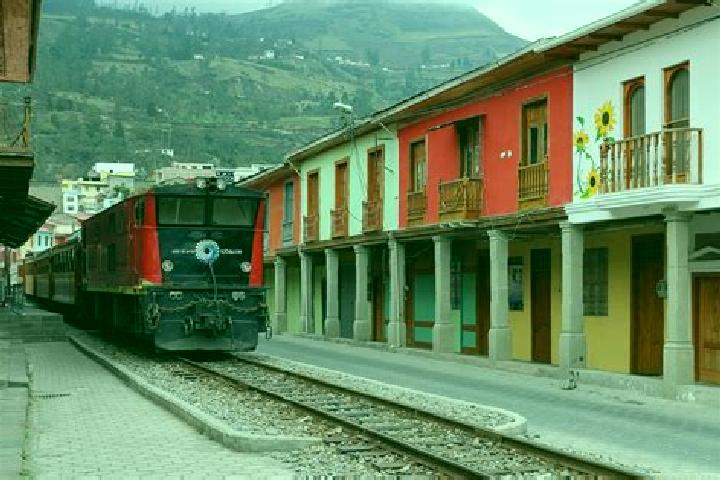 Rose, 28 — Escort in Alausi, Ecuador