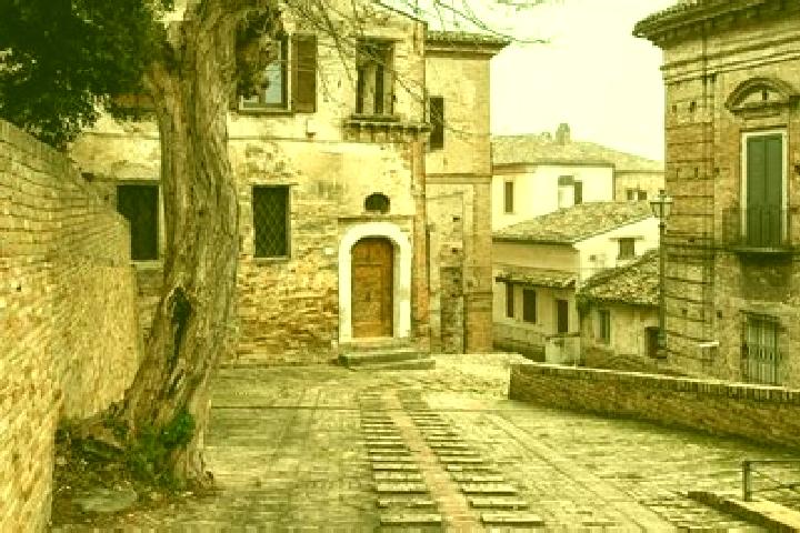 Rose, 28 — Escort in San Martino sulla Marrucina, Italy