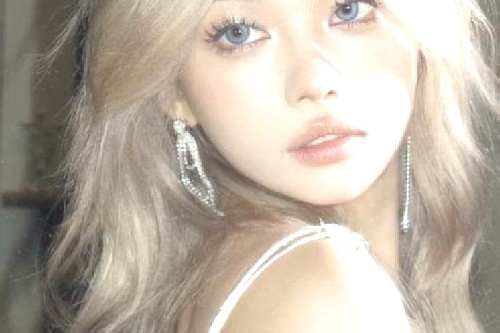 Rose, 29, a blonde grey-eyed asian companion based in Neijiang. Offering Travel Companion, Massage, OWO. Available for incall and outcall, overnight bookings...