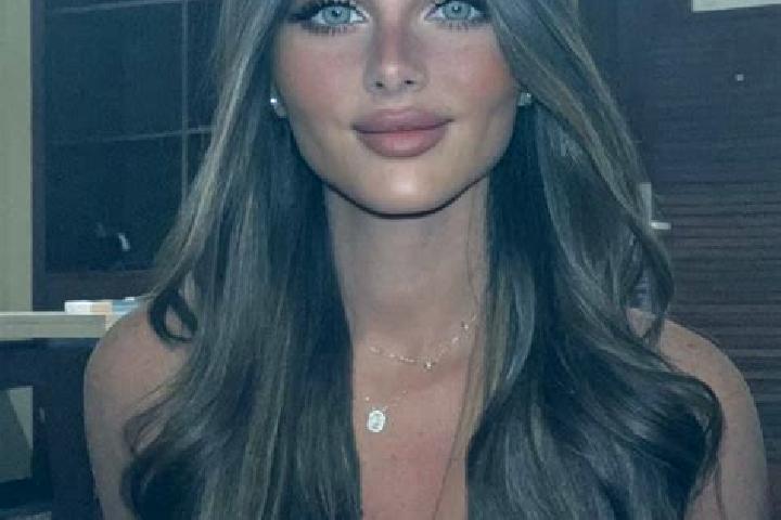 Rose, 29, a brunette dark-eyed european companion based in Tiputini. Offering Deep French Kissing, Dinner Date, Duos, Couples. Available for incall and outca...
