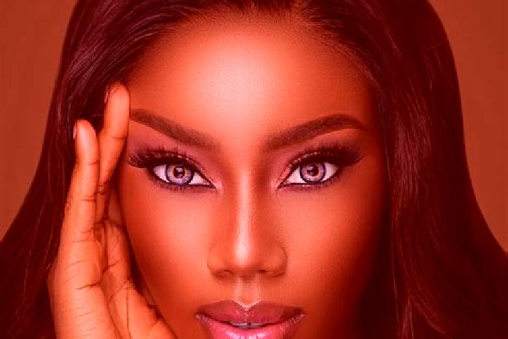 Rose, 29, a chestnut blue-eyed ebony companion based in Chkalovsk. Offering Fetish, GFE, Domination. Available for incall and outcall, overnight bookings ava...