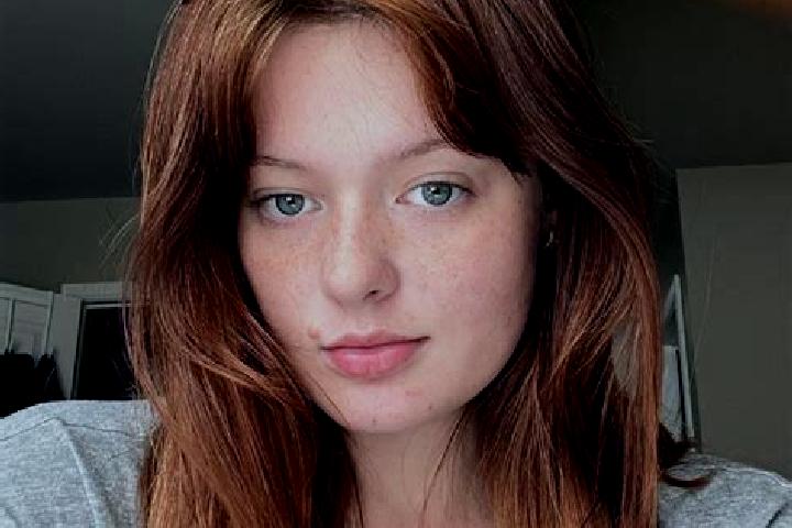 Rose, 29, a chestnut grey-eyed european companion based in Oarta de Sus. Offering Erotic Massage, CIM, BDSM. Available for incall and outcall, day and evenin...