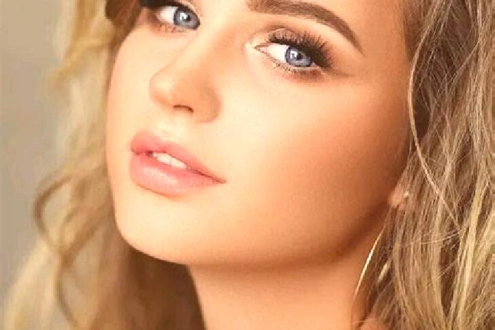 Rose, 29, a dark blonde blue-eyed slavic companion based in Suvorov. Offering Dinner Date, Tantra, Girlfriend Experience, Erotic Massage. Available for incal...