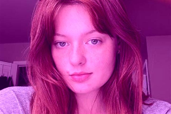 Rose, 29, a red grey-eyed european companion based in Meneses de Campos. Offering Overnight, CIM, BDSM. Available for incall and outcall, overnight bookings ...