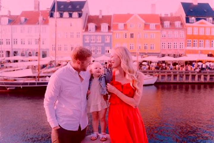 Rose, 29 — Escort in Denmark, United States