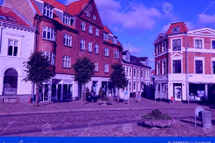 Rose, 29 — Escort in Gjol, Denmark
