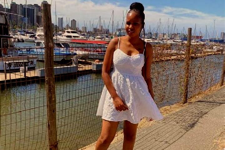 Rose, 29 — Escort in Kwamhlanga, South Africa