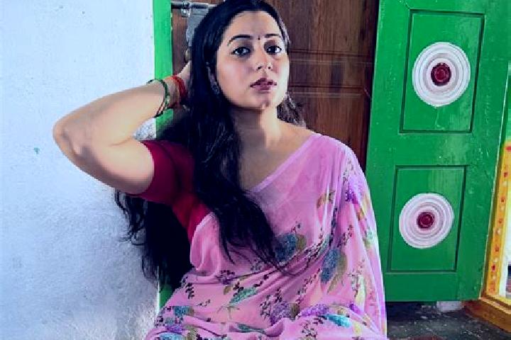 Rose, 29 — Escort in Tiruchanur, India