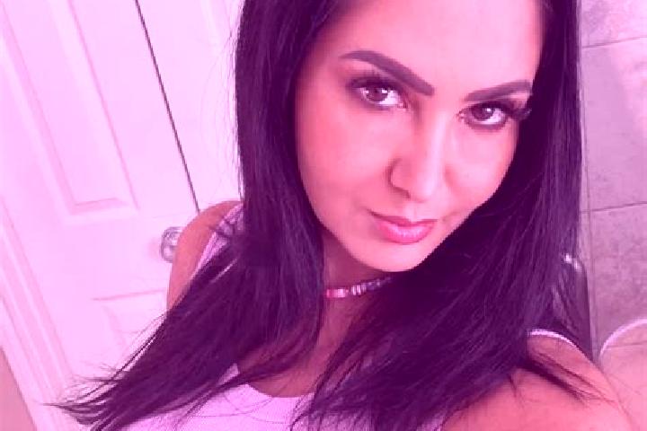Rose, 30, a brunette grey-eyed european companion based in Manhumirim. Offering Overnight, OWO, A-Level. Available for incall and outcall, day and evening da...