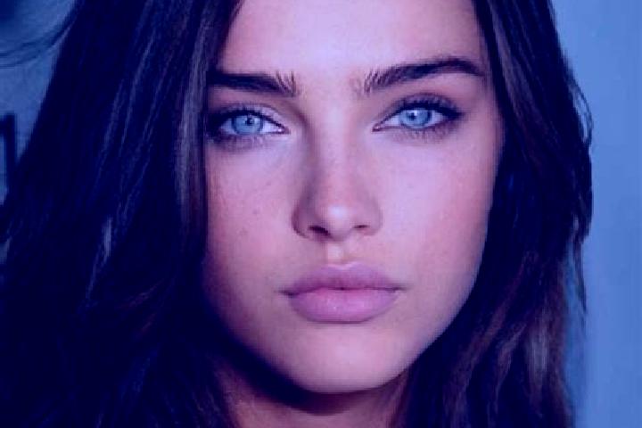 Rose, 30, a brunette grey-eyed slavic companion based in Pontegradella. Offering CIM, Erotic Massage, 69, OWO. Available for incall and outcall, overnight bo...