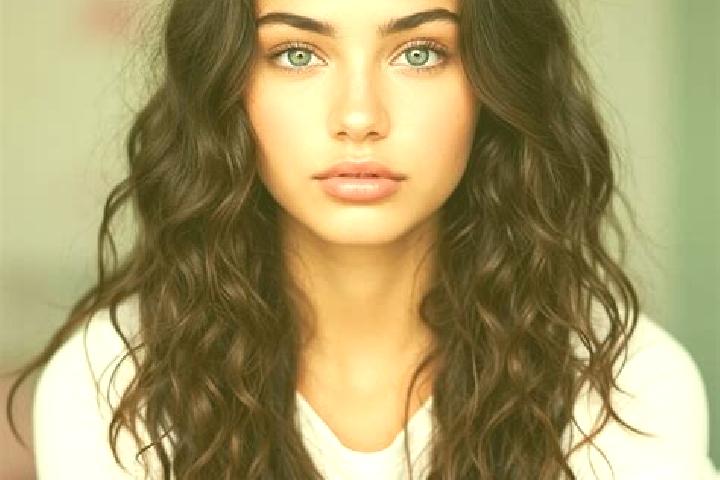 Rose, 30, a dark blonde amber-eyed mediterranean companion based in Gose e Madhe. Offering 69, BDSM, A-Level, Duos. Available for incall and outcall, overnig...