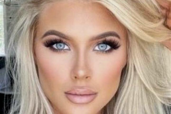 Rose, 30, a platinum blonde dark-eyed mediterranean companion based in Moneva. Offering Overnight, OWO, A-Level. Available for incall and outcall, overnight ...