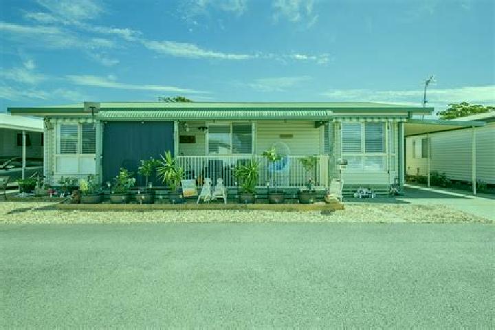 Rose, 30 — Escort in Fern Bay, Australia