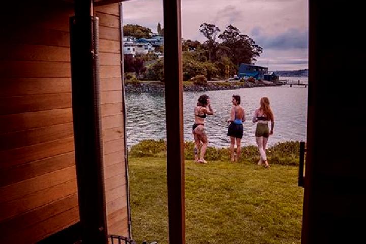 Rose, 30 — Escort in Oranga, New Zealand