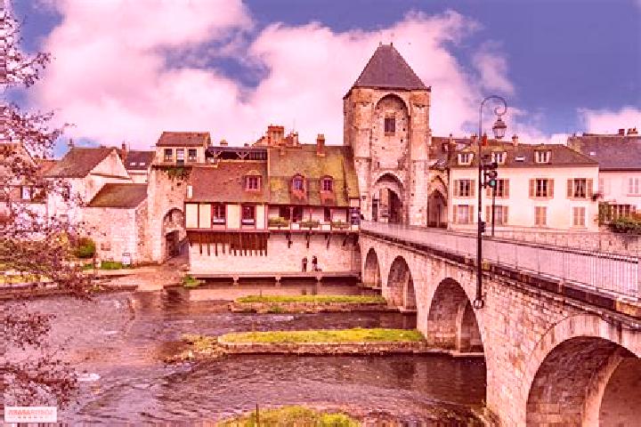 Rose, 30 — Escort in Souppes-sur-Loing, France