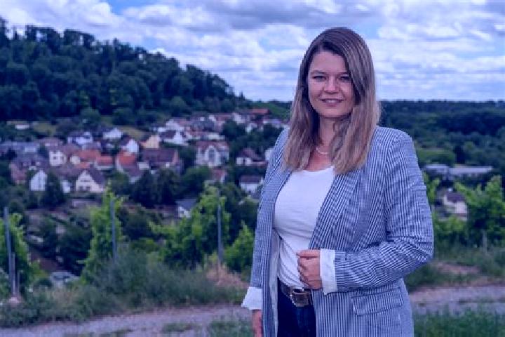 Rose, 30 — Escort in Sternenfels, Germany