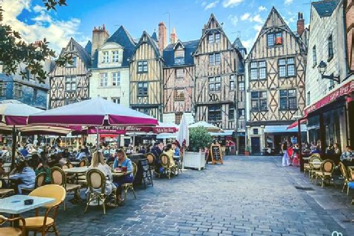Rose, 30 — Escort in Tours, France