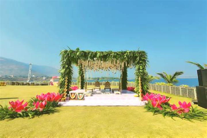 Rose, 31, a black green-eyed caribbean companion based in Talegaon Dabhade. Offering Overnight, Duos, Deep French Kissing, Couples. Available for incall and ...