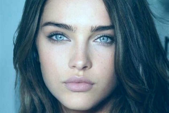 Rose, 31, a brunette blue-eyed mixed companion based in Ichinton. Offering GFE, BDSM, Prostate Massage, Girlfriend Experience. Available for incall and outca...