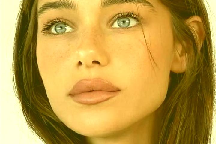 Rose, 31, a brunette brown-eyed caribbean companion based in Sauveterre-de-Rouergue. Offering Erotic Massage, Girlfriend Experience, OWO. Available for incal...