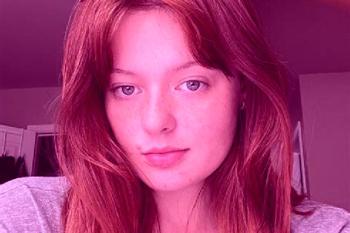 Rose, 32, a auburn brown-eyed mediterranean companion based in Las Rosas. Offering Fetish, A-Level, Deep French Kissing, Girlfriend Experience. Available for...