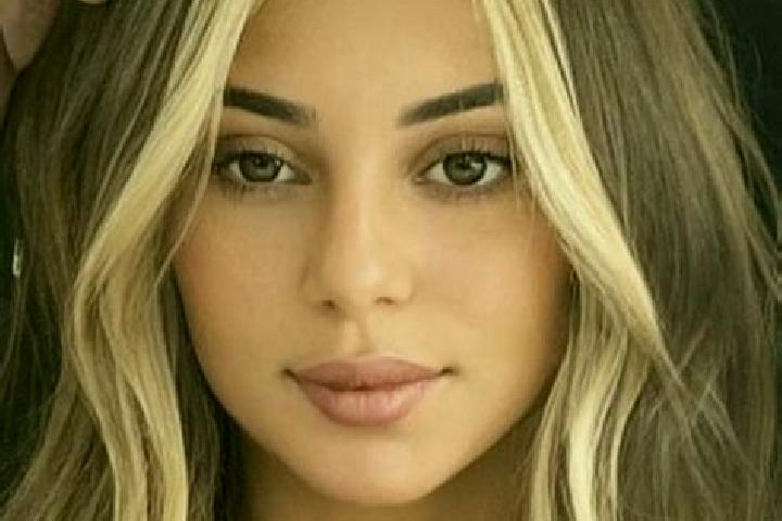 Rose, 32, a blonde brown-eyed indian companion based in Mahalina. Offering GFE, Massage, 69, Overnight, Duos. Available for incall and outcall, overnight boo...