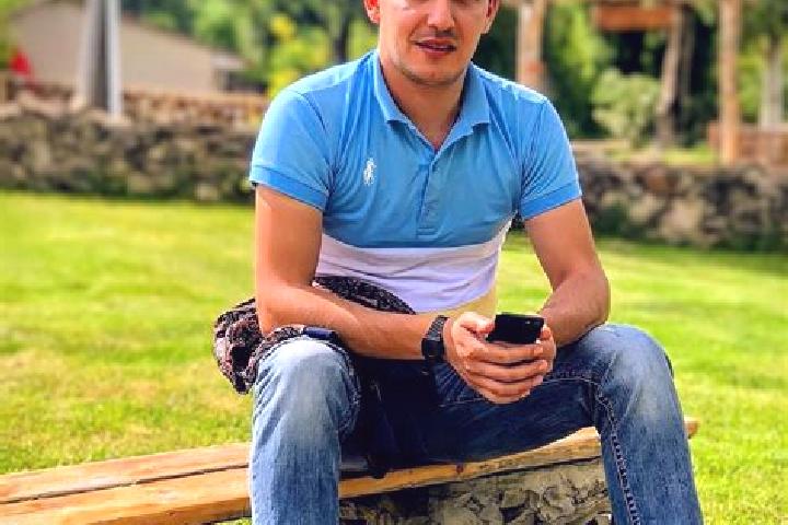 Rose, 32 — Escort in Aknashen, Armenia