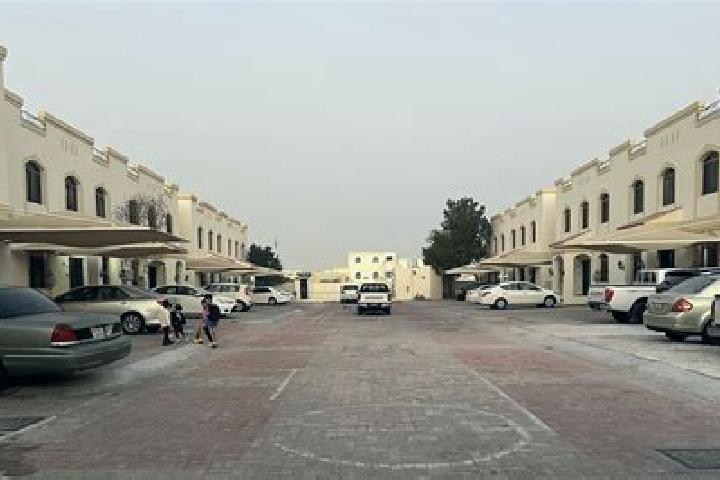Rose, 32 — Escort in Al Jumayliyah, Qatar