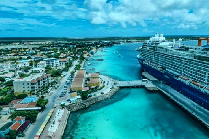 Rose, 32 — Escort in Kralendijk, Bonaire