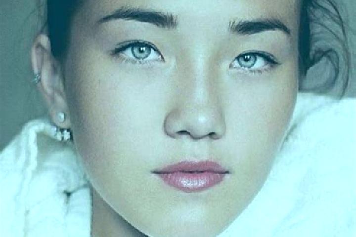 Rose, 33, a black grey-eyed caucasian companion based in Riegel. Offering 69, Travel Companion, Deep French Kissing. Available for incall and outcall, day an...