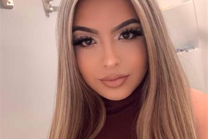 Rose, 33, a blonde grey-eyed latina companion based in Gaozhou. Offering Fetish, OWO, Massage. Available for incall and outcall, overnight bookings available.