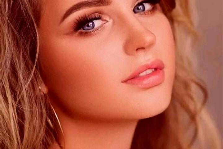 Rose, 33, a dark blonde blue-eyed ebony companion based in Superior. Offering Striptease, Massage, Tantra, 69. Available for incall and outcall, overnight bo...