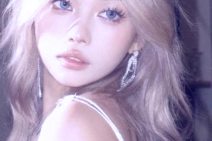 Rose, 33, a platinum blonde grey-eyed asian companion based in Guandukou. Offering Dinner Date, 69, OWO, Domination. Available for incall and outcall, overni...