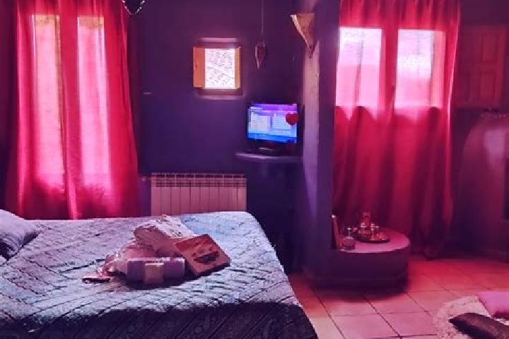 Rose, 33 — Escort in Adrada de Piron, Spain